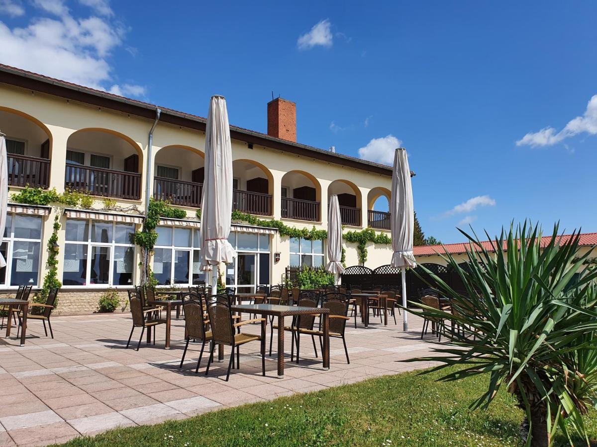 Hotel Rebschule 伏里堡 外观 照片